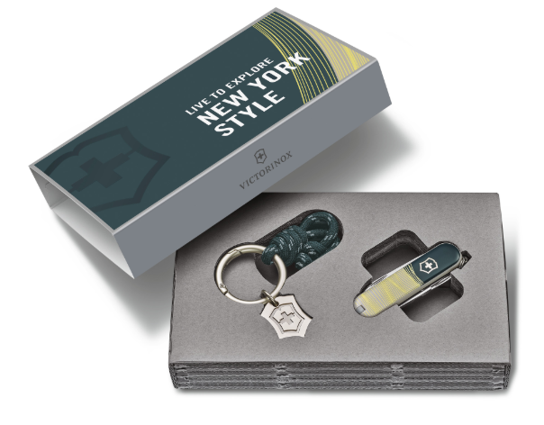 Victorinox  0.6223.E223 Classic SD, 58 mm, New York Style - Coutellerie Marcin
