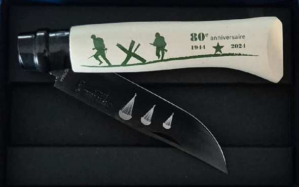 Opinel N°08 80 ans du débarquement de normandie Sable - Coutellerie Marcin