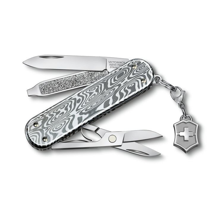 Victorinox 0.6221.34  Classic SD Brilliant, 58 mm, Damast - Coutellerie Marcin
