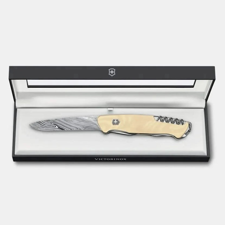 Victorinox 0.9561.J23 Ranger 55 Damas Edition limitée 2023 - Coutellerie Marcin