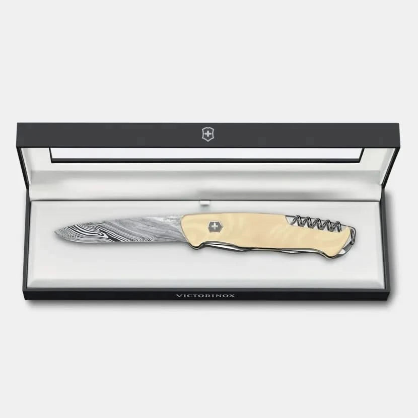 Victorinox 0.9561.J23 Ranger 55 Damas Edition limitée 2023 - Coutellerie Marcin