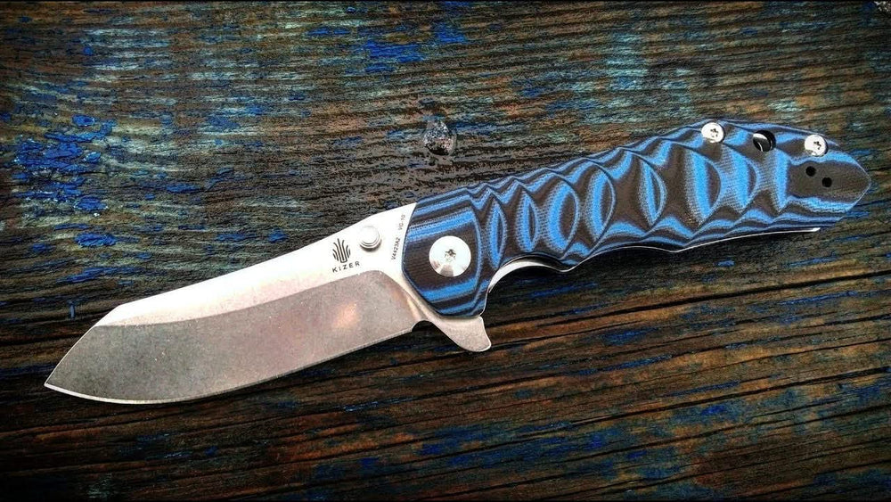 Kizer V4423A2 Sovereign Vanguard Series 3.625 po. VG-10 Noir / Bleu G-10 Flipper -