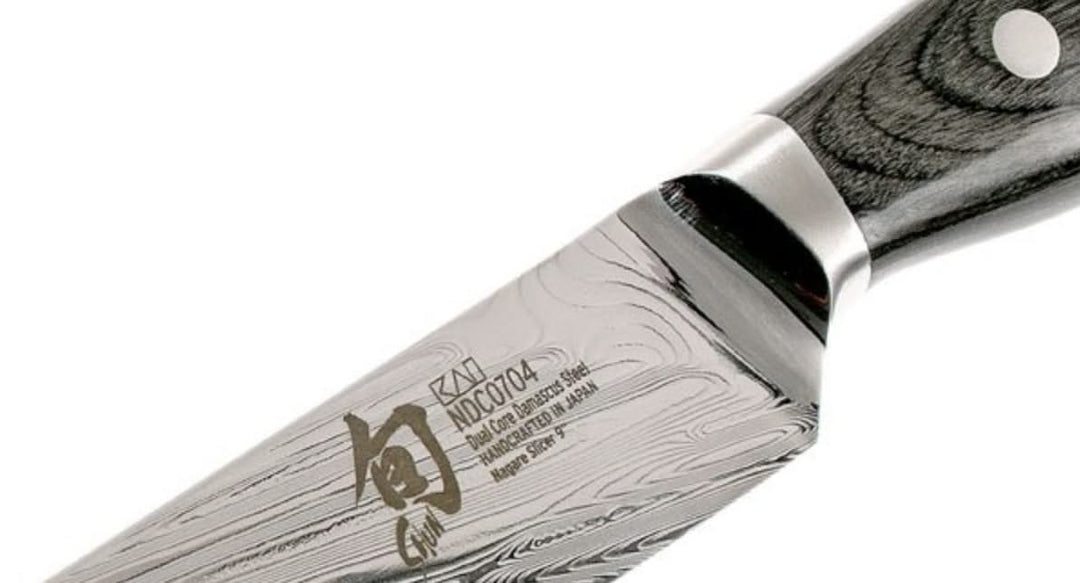 Couteau à trancher Japonais Kai NDC-0704 ( NDC0704 ) Shun Nagare lame de 23 cm -