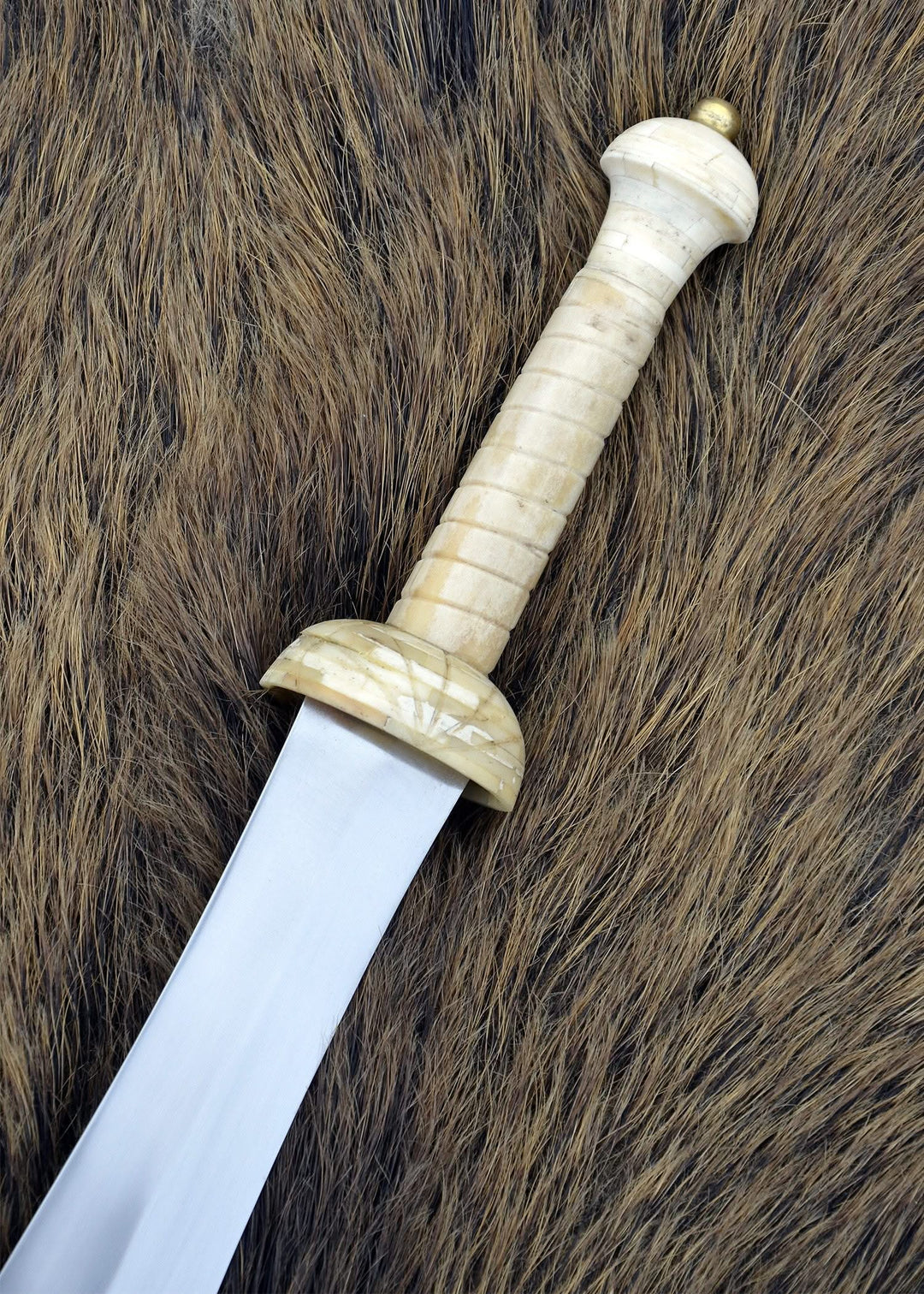 Poignard de gladiateur avec manche en os -