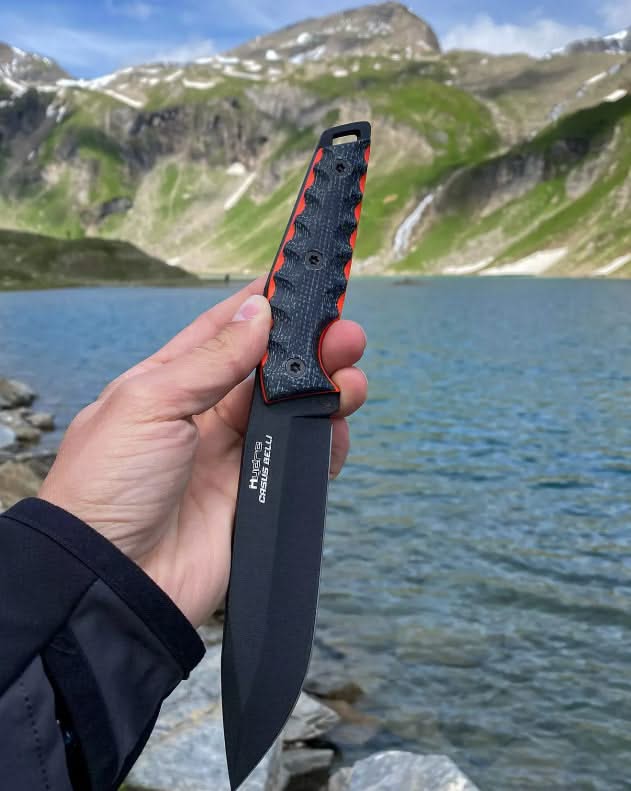 Hydra Knives Casus Belli -