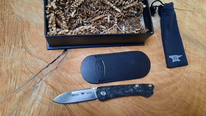 Buck 250CFSLE Saunter Marbled Carbon fibre Edition limitée -