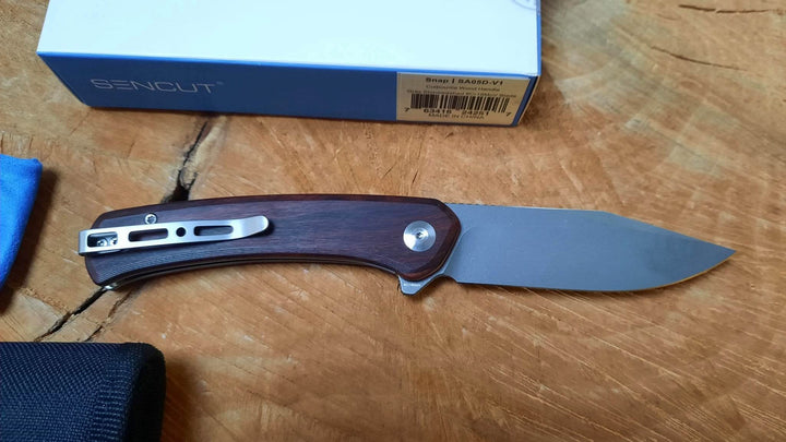 Sencut SA05DV1 Couteau pliant Bois de Guibourtia lame stonewash -