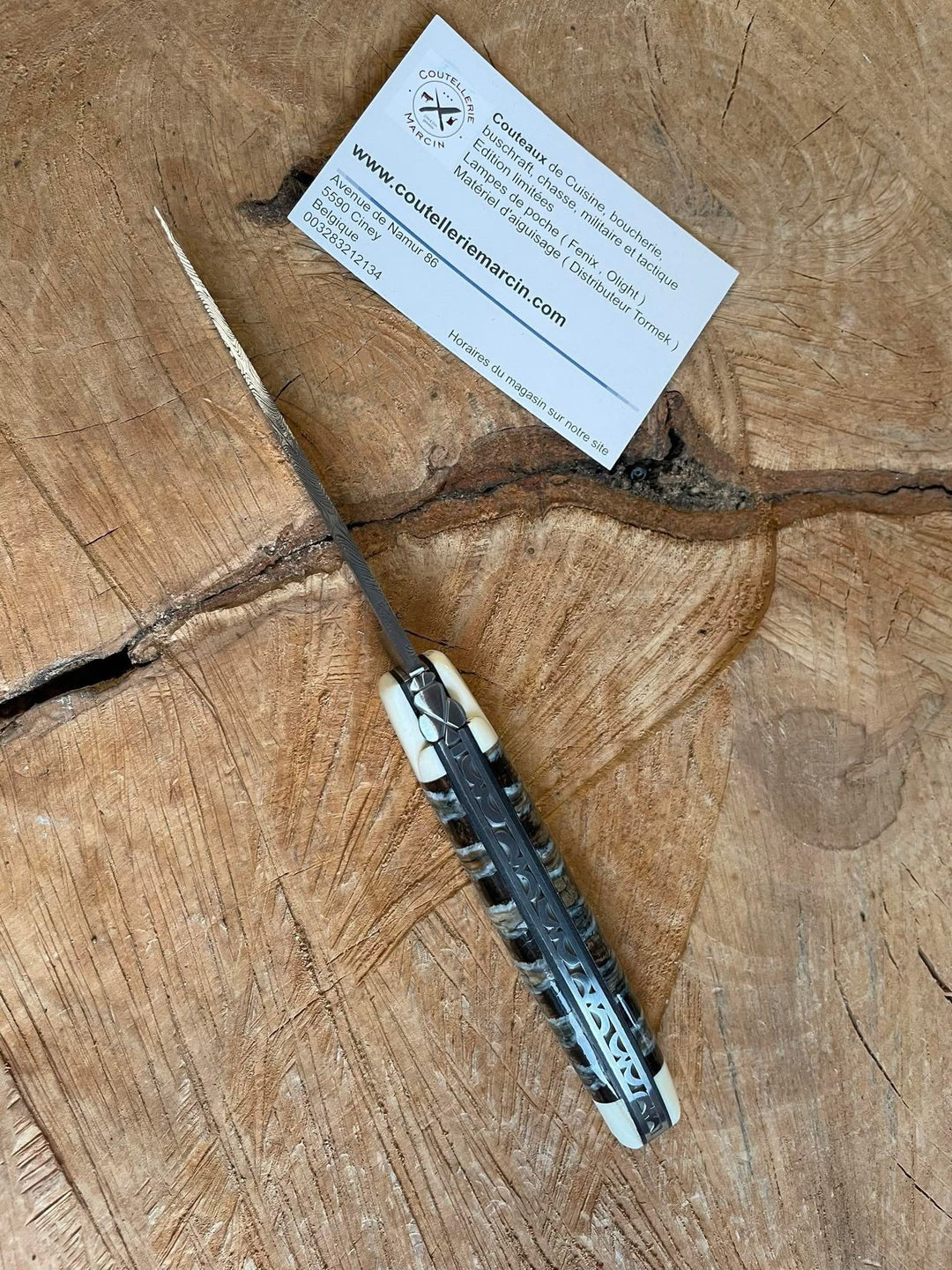 Le Laguiole Mammouth 2 mitres Ivoire de Phacochère 12 cm Mouche Forgée Lame Damas -