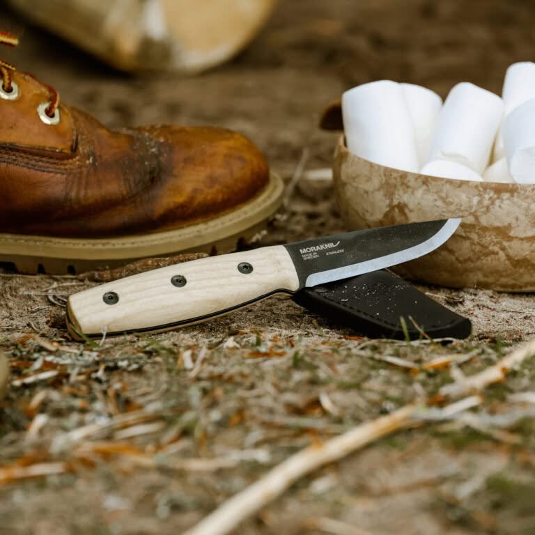 Mora Finn 14083 Wit BlackBlade™ (S) Ash Wood -
