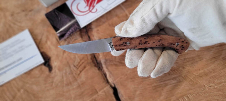 1515 Manu Laplace avec un manche en bois de Thuya -