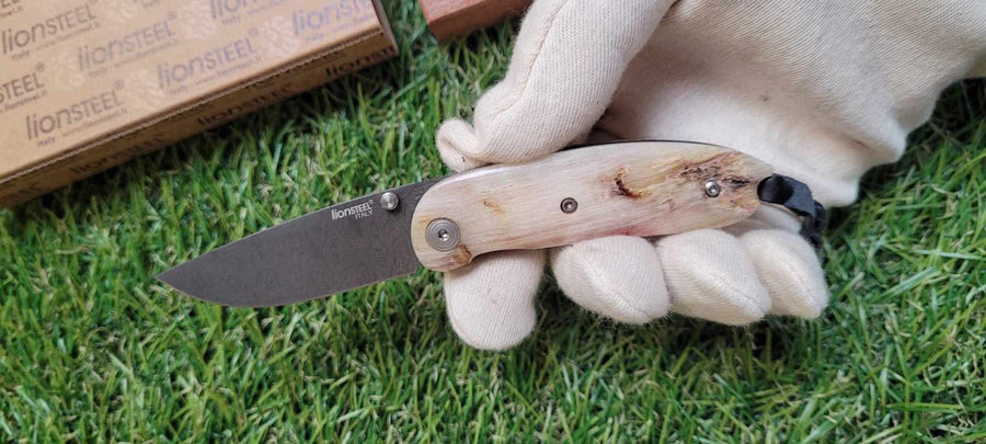 LionSteel 8210DMN Mini Corne de bélier Damas -