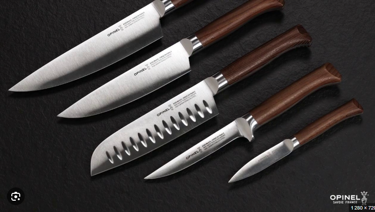 Opinel Les Forgés 1890 : l’excellence de la coutellerie française disponible chez Coutellerie Marcin