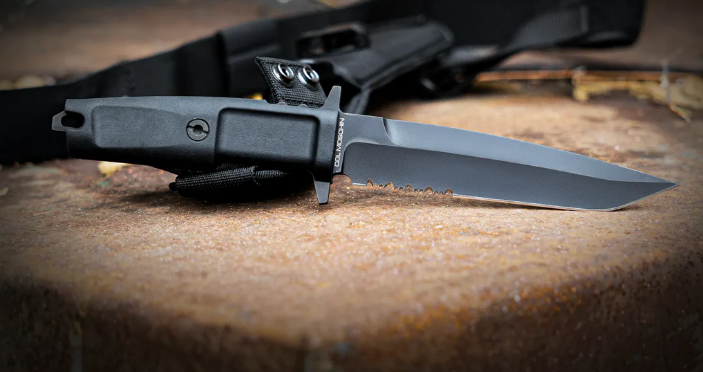 Extrema Ratio Col Moschin Black : L’excellence tactique disponible en Wallonie (Ciney & Liège)