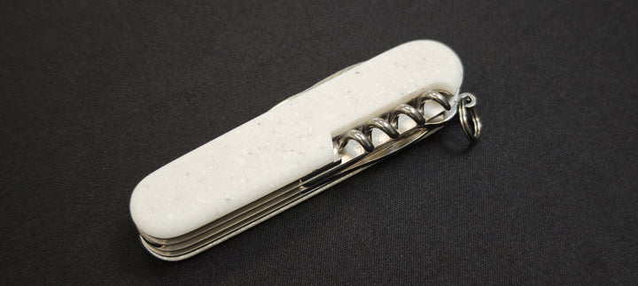 Victorinox 1.3901.J25 Damast Édition 2025