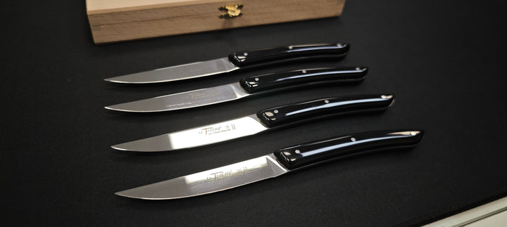 Le Thiers par Claude Dozorme Coffret 4 couteaux à steack - manche noir brillant