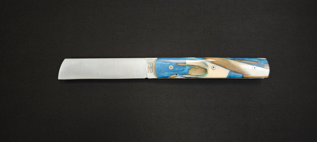 Le Fidèle 20/20 Eclat Mammoth Ivory + Blue Resin