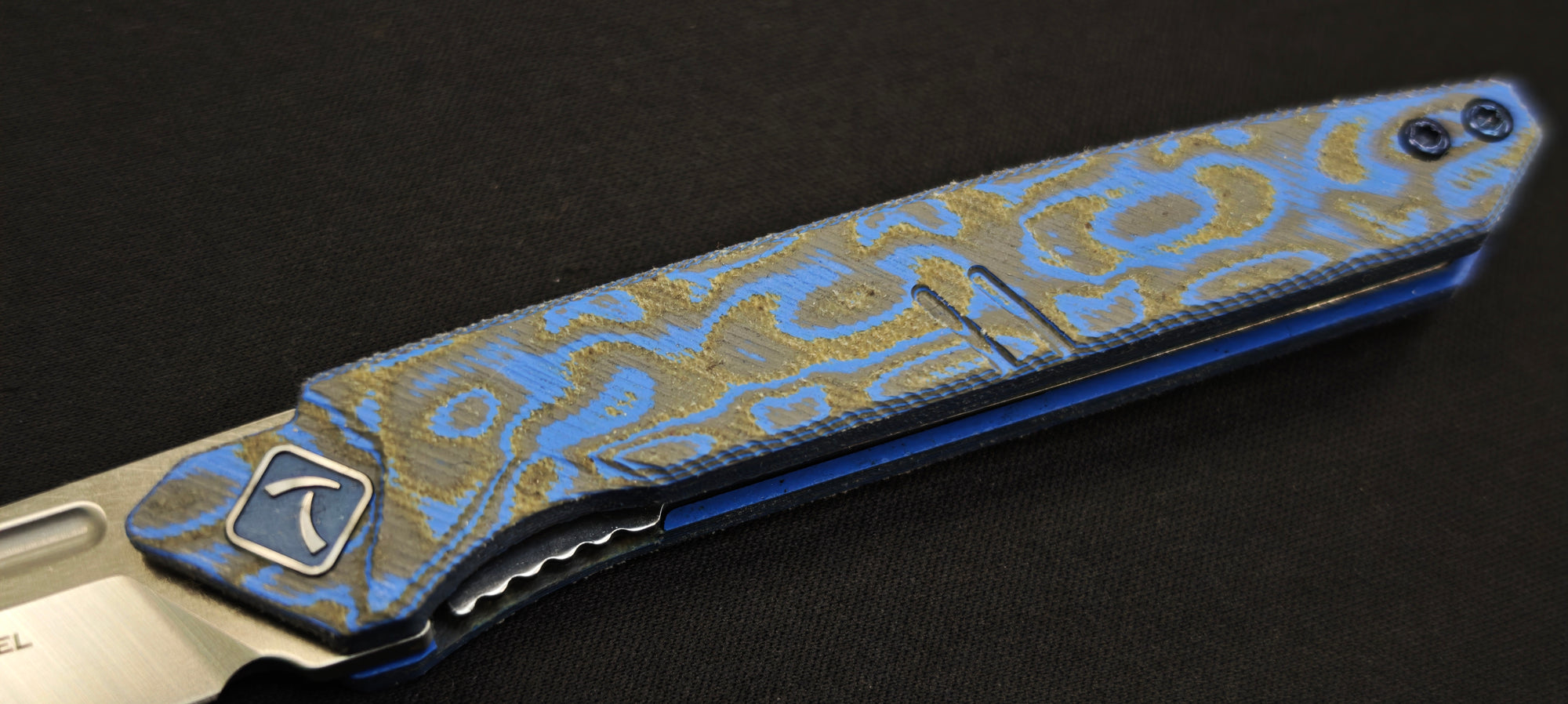 TOKISU Couteau pliant - manche Micarta Bleu Mix – Réf. 25287