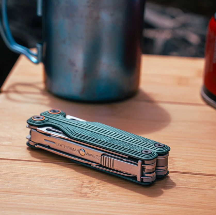 833401 – Leatherman Wave Alpha Cascadia, multitool 18 outils MagnaCut G10