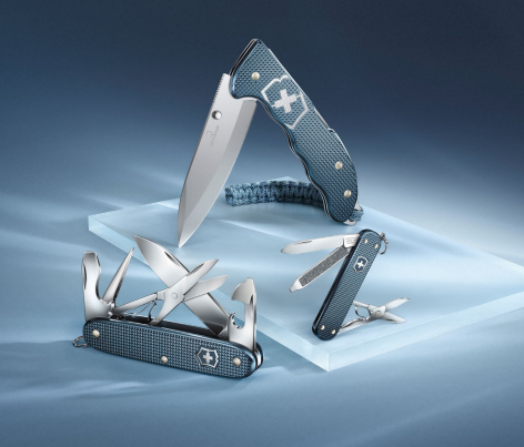 Victorinox 0.9415.L26 Evoke Alox Limited Edition 2026