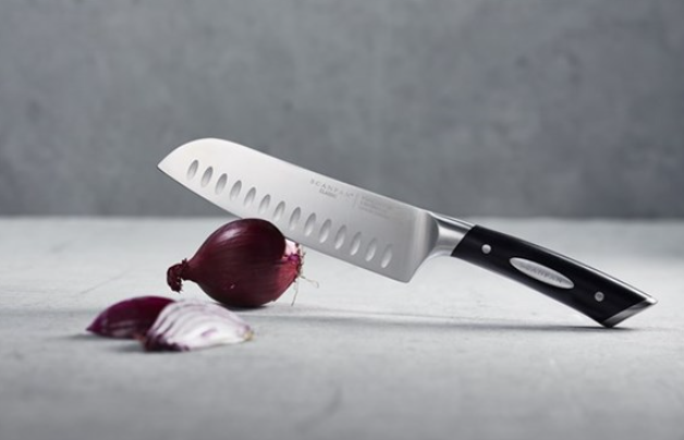 SCANPAN Classic 92551800 – lame Santoku alvéolée 18 cm