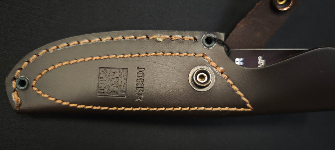 Joker CO-104 Aguila Wood 10,5cm - Griffe sur l'étui en cuir  Coutellerie Marcin Et fils 