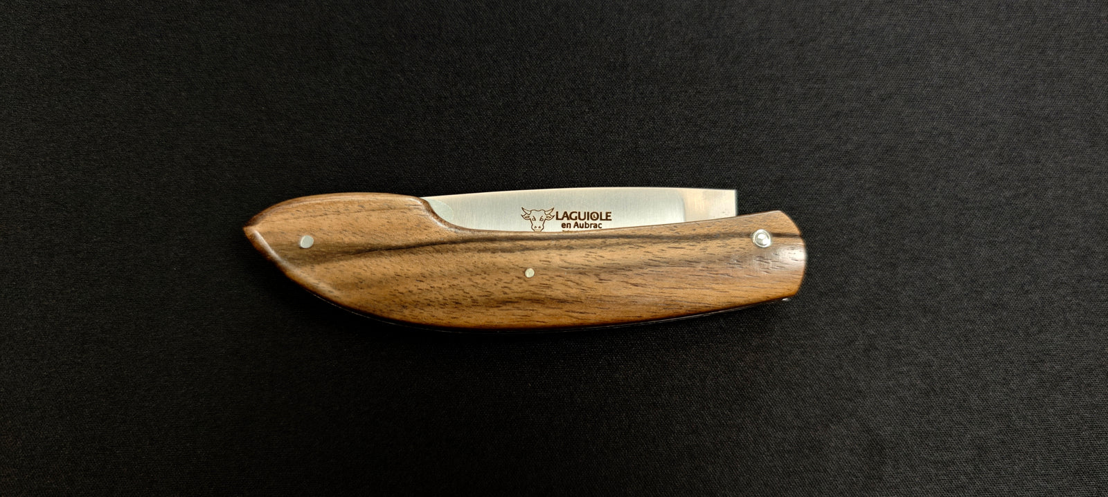 Coutellerie Marcin Et fils SRL vue couteau plié Laguiole en Aubrac 