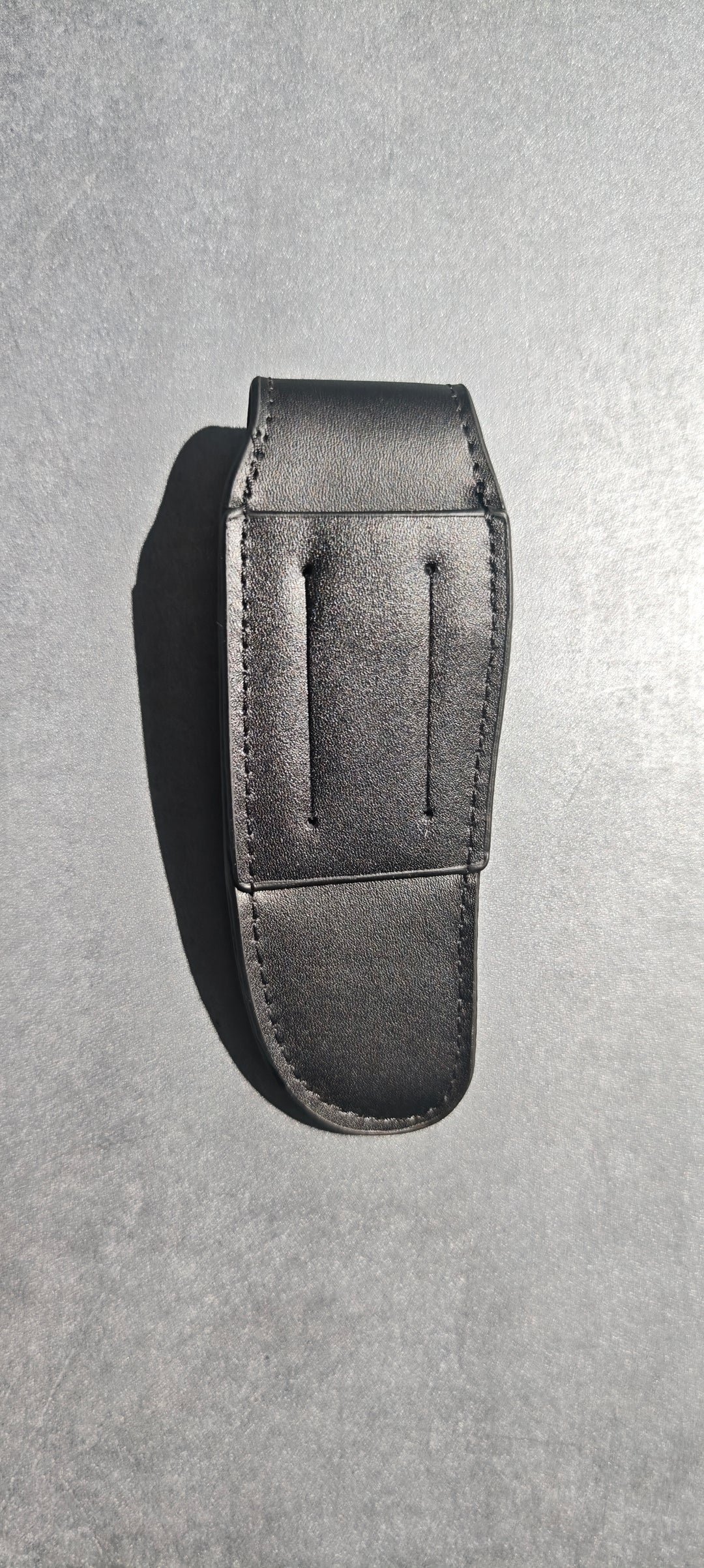 Étui cuir noir maya Coutellerie Marcin Et fils SRL Laguiole en Aubrac 