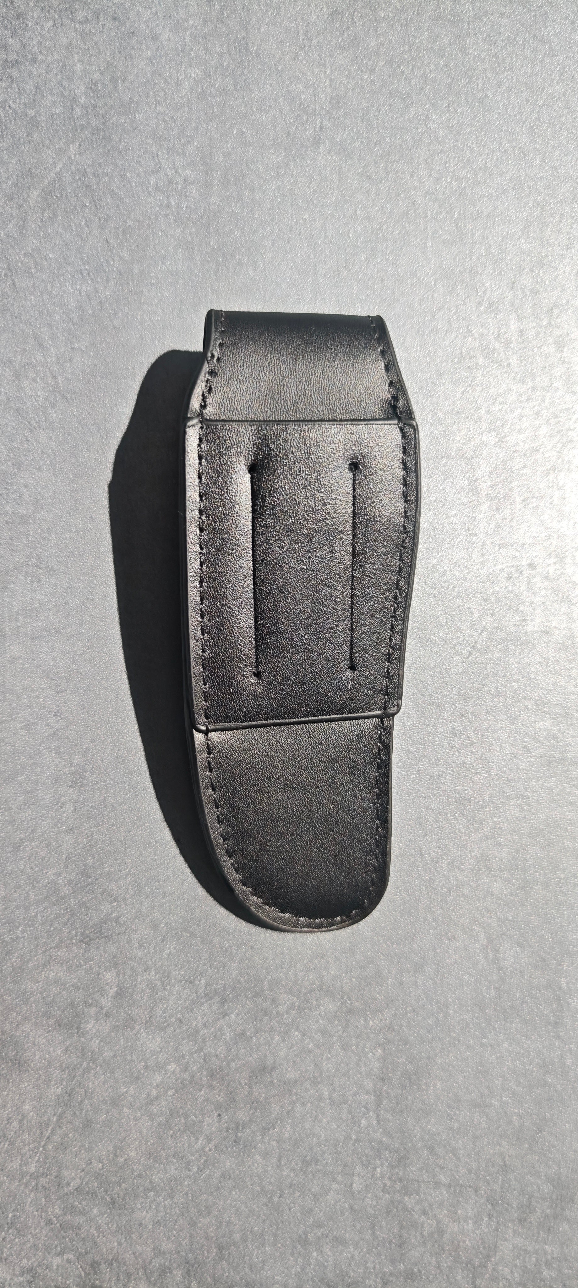 Étui cuir noir maya Coutellerie Marcin Et fils SRL Laguiole en Aubrac 