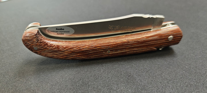 Laguiole en Aubrac Couteau pliant trappeur en bois de fer Coutellerie Marcin Et fils SRL 