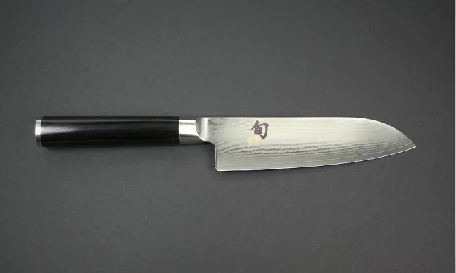 Couteau japonais Santoku KAI Shun Classic DM-0727 lame Damas 14 cm et manche pakkawood noir