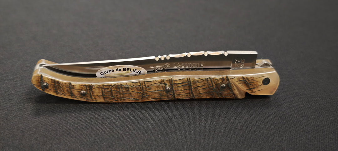 Laguiole Le Fidèle – Couteau de poche en corne de bélier véritable – Réf. 12PLBE