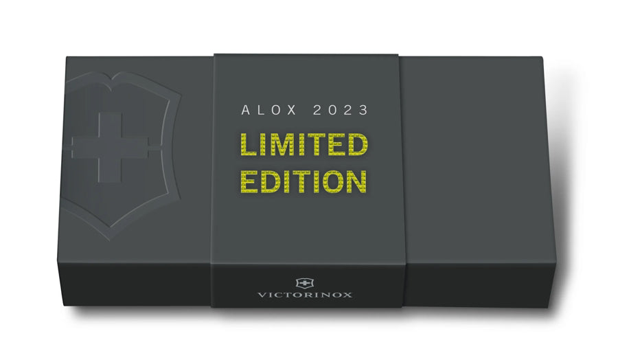 Victorinox Hunter Pro Alox Édition Limitée 2023 - Couteau de Poche Jaune Électrique