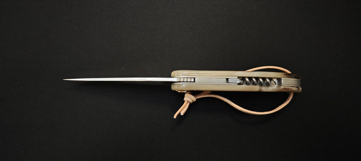 Couteau pliant Baroudeur Laguiole – Manche pointe de corne, lame lisse