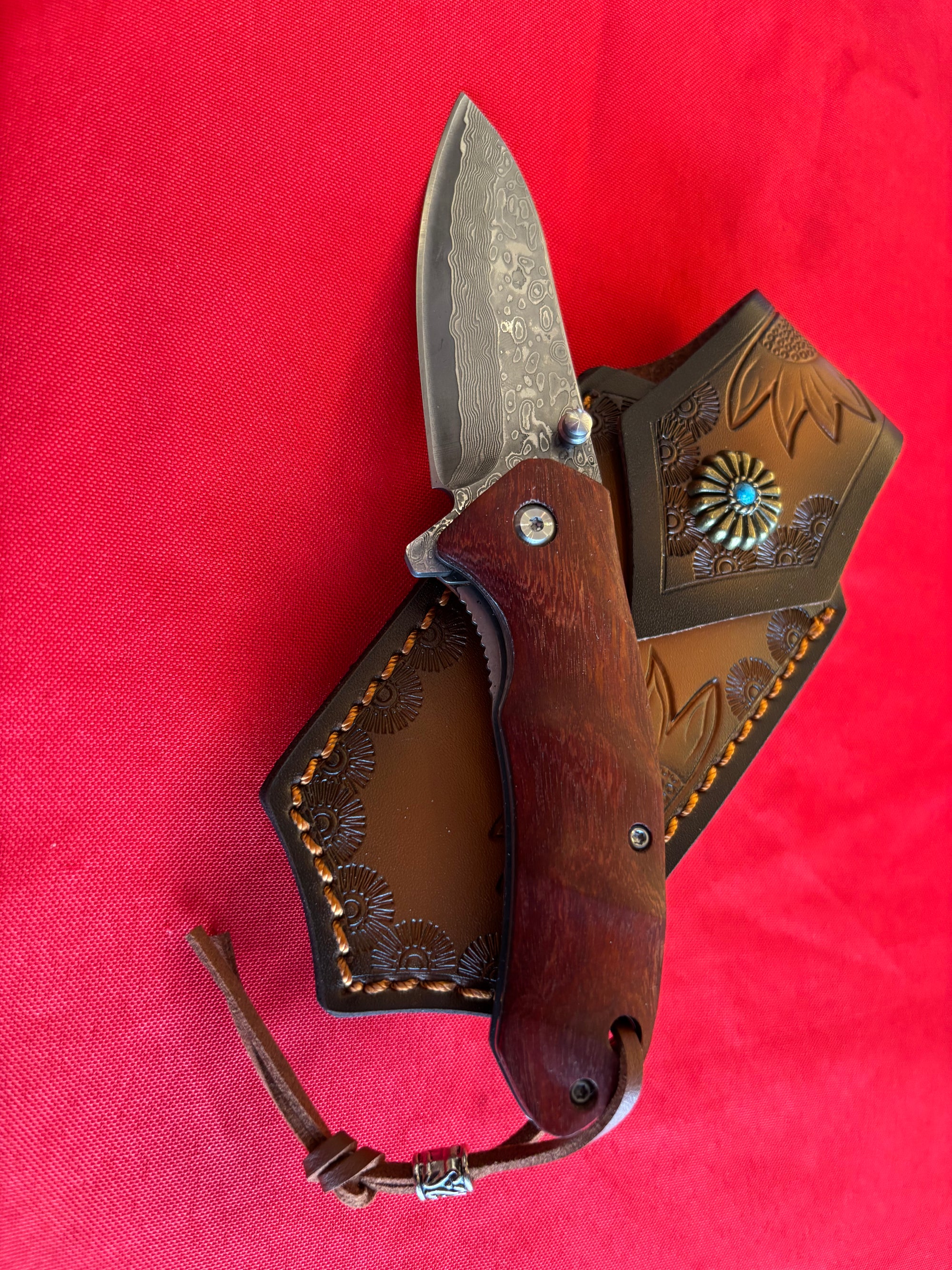 Albainox 18920 Couteau pliant Bear Damascus – lame damas, manche bois, ouverture manuelle