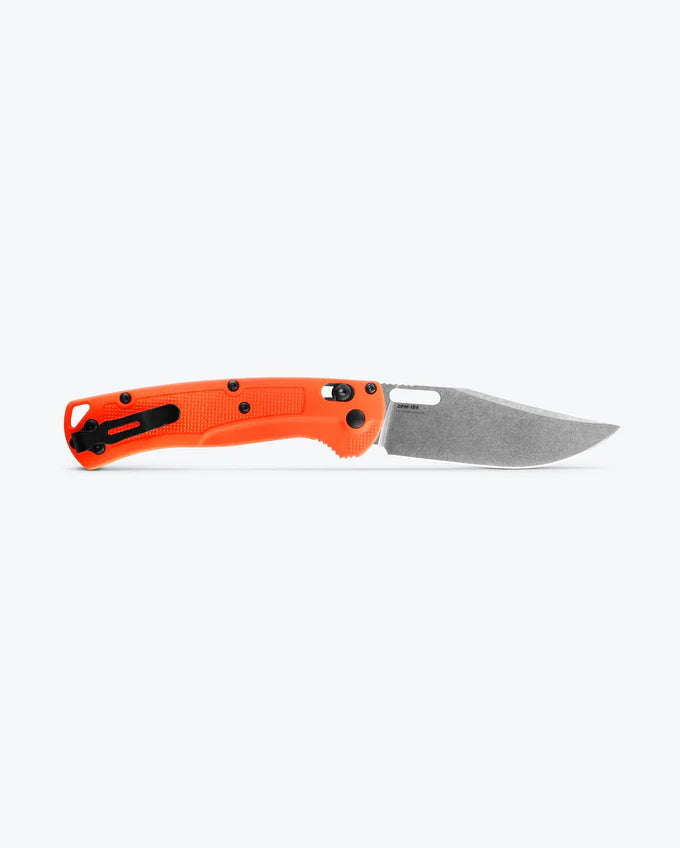 Benchmade 15535 Taggedout – Couteau Pliant Chasse CPM‑154 Orange Grivory