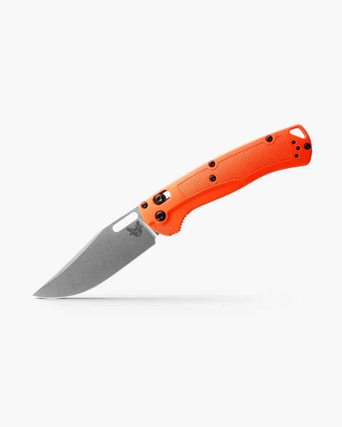 Benchmade 15535 Taggedout – Couteau Pliant Chasse CPM‑154 Orange Grivory