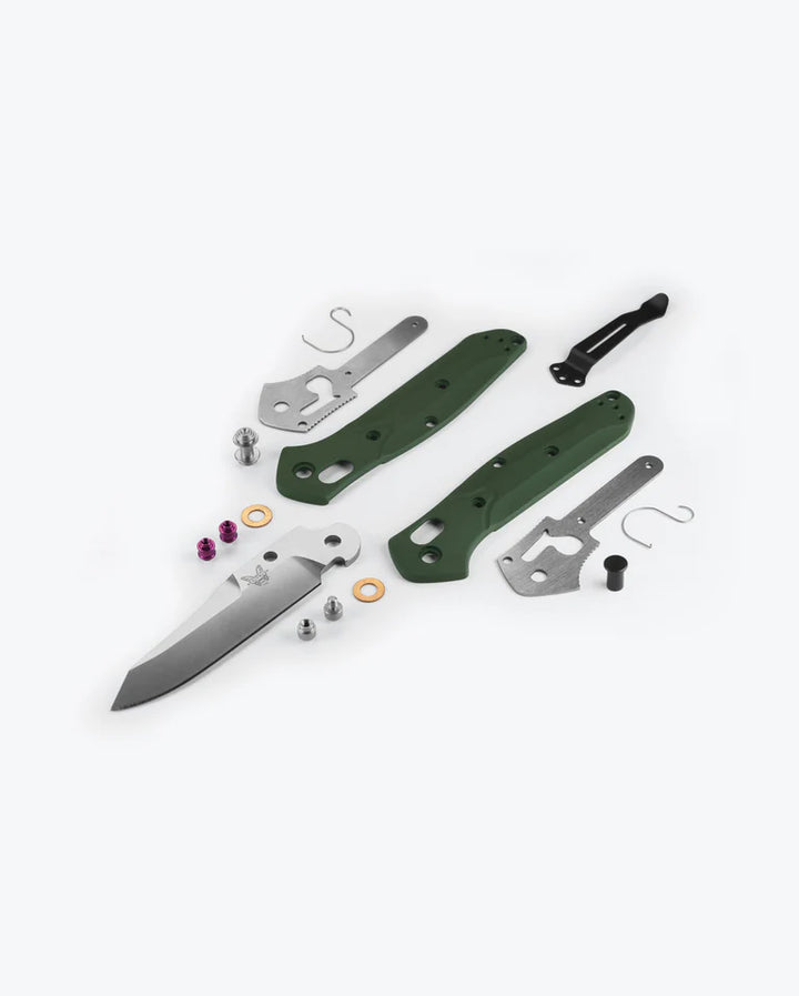 Benchmade 945 Mini Osborne Couteau pliant manche vert