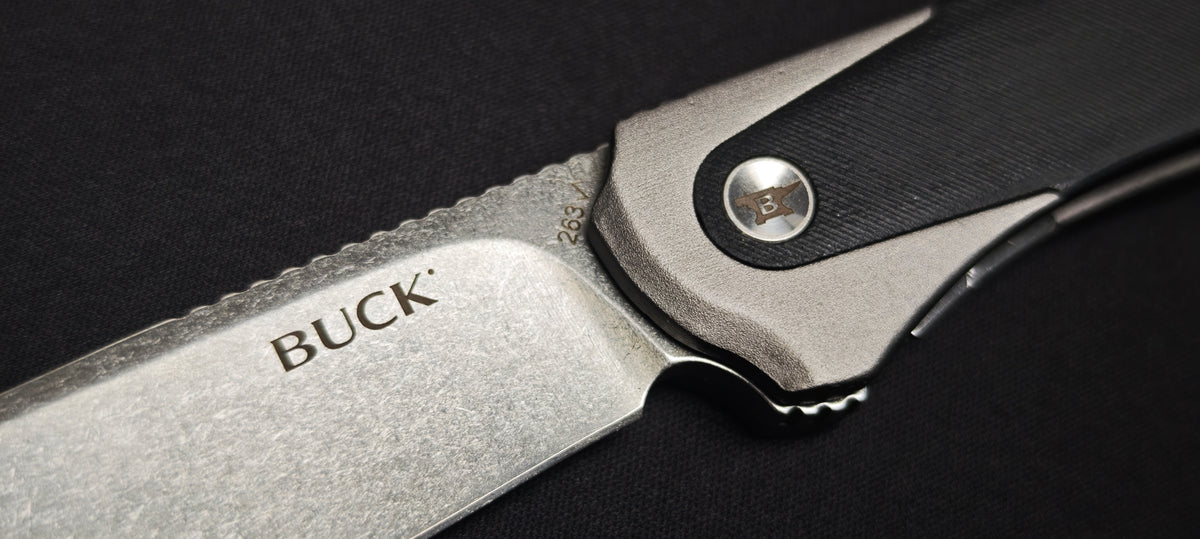 Couteau pliant Buck HiLine XL gris avec lame en acier D2 stonewash.