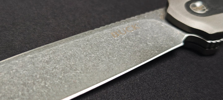 Ouverture par flipper du couteau pliant Buck HiLine XL.