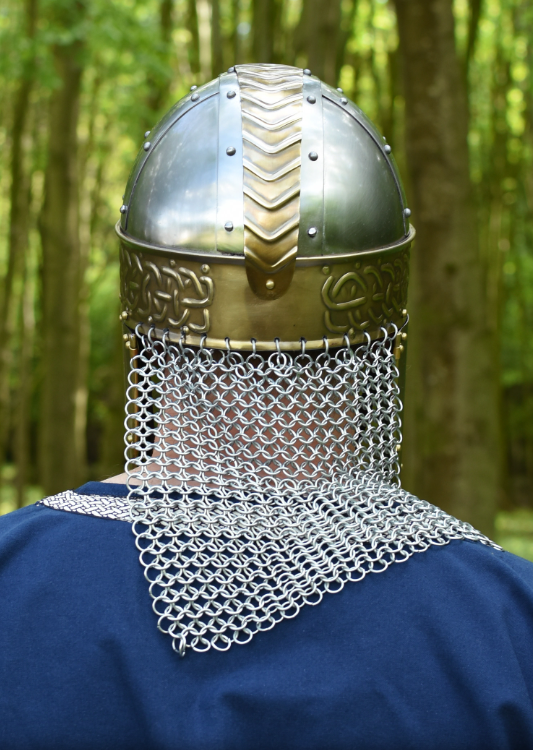 Pattes de joue du casque médiéval Beowulf.