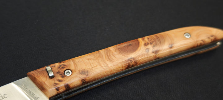 Le Klic JP Hontanx – Couteau pliant - Manche genévrier – Lame inox 12C27N