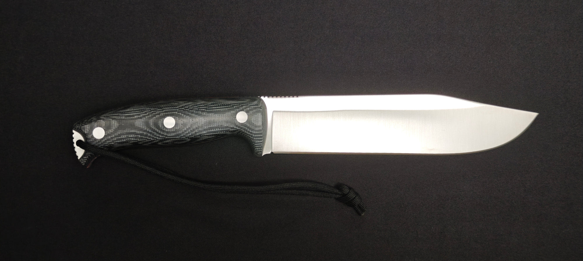 Couteau outdoor Joker CM146 fabriqué en Espagne.