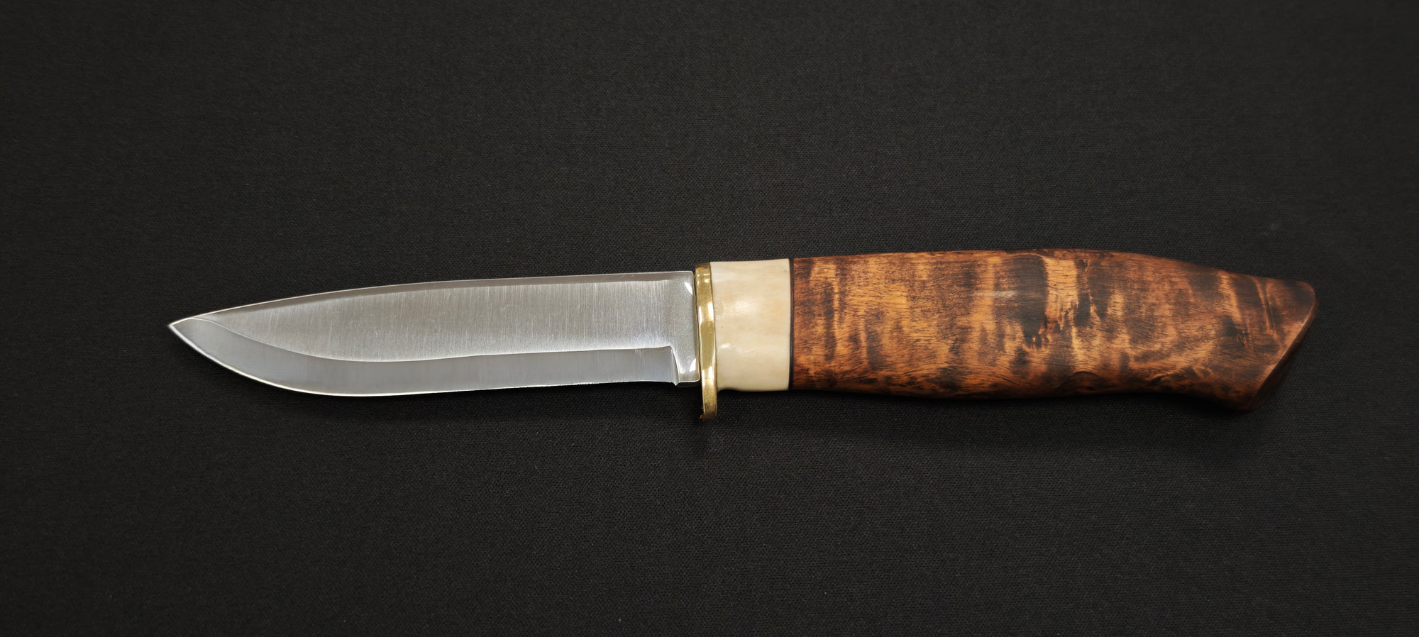 Couteau Galten Exklusiv Karesuando – Manche en corne de renne & étui cuir
