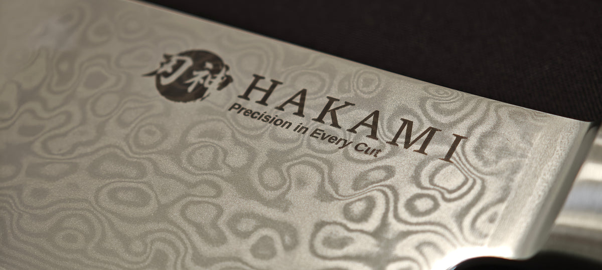 Lame lisse de 20 cm du couteau de chef Hakami Tsubaki.