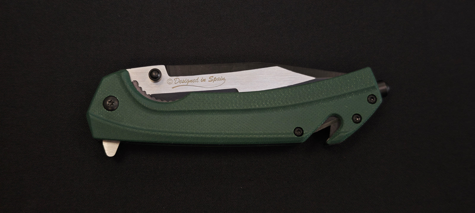 K25 - 25235 - Couteau tactique manche G10 vert lame dentée 9 cm avec coupe-ceinture