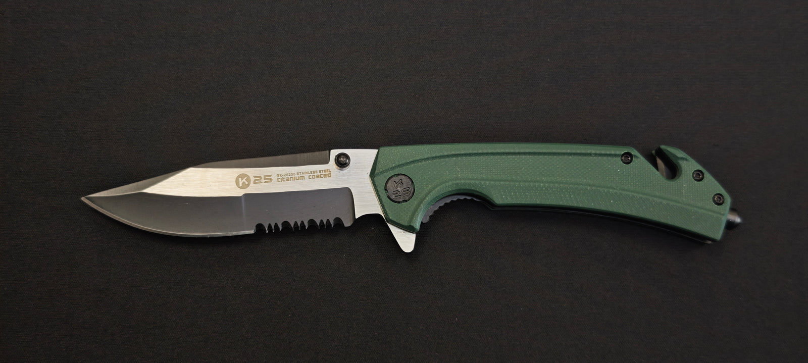 K25 - 25235 - Couteau tactique manche G10 vert lame dentée 9 cm avec coupe-ceinture