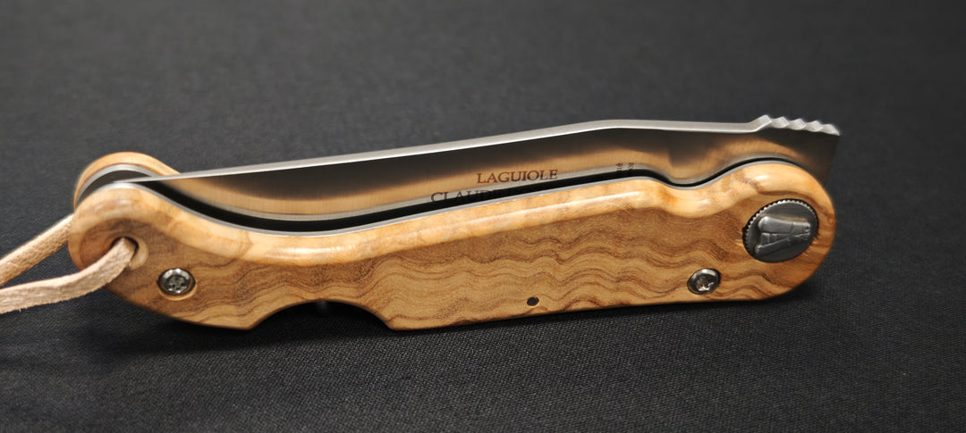 Couteau pliable Baroudeur Laguiole – Manche Bois d’Olivier , Lame Acier inoxydable