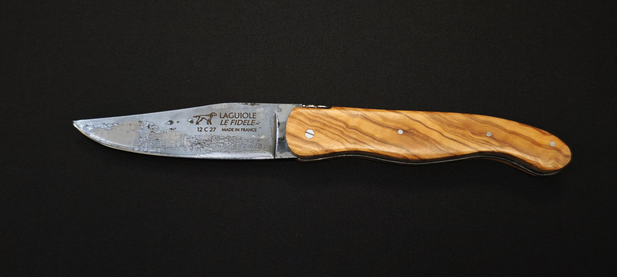 The Fidèle Laguiole full-handled olive wood hunting knife + Raw tempered blade