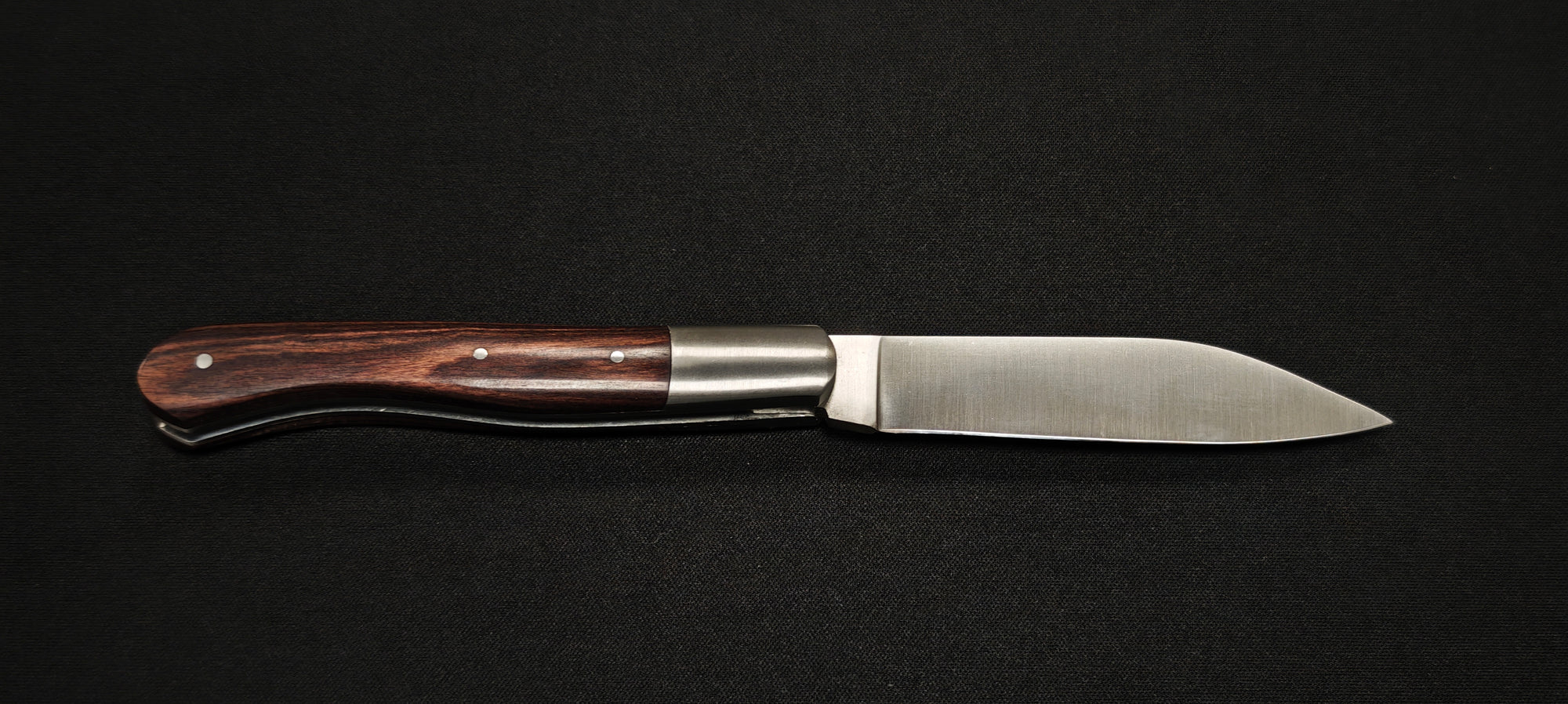 L'Aurillac par le Fidèle - Couteau pliant de poche manche en bois de violette véritable - Réf : AUBV