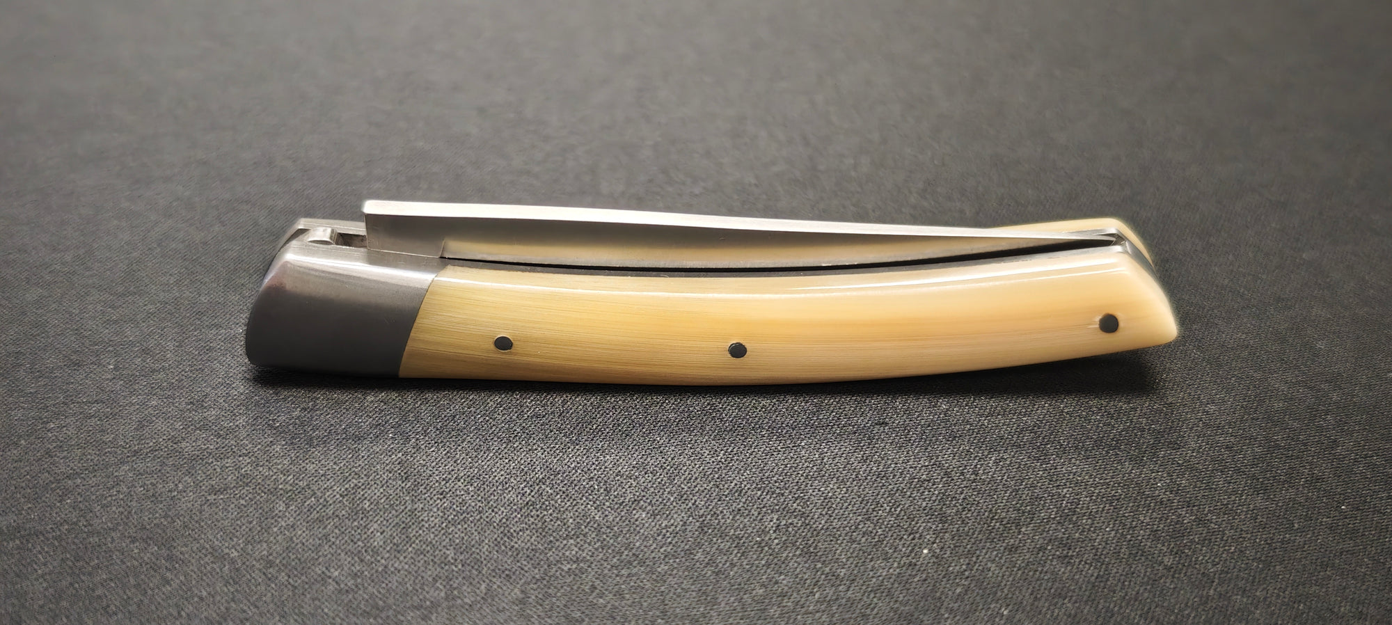 Couteau pliant Le Thiers par le Fidèle - Manche pointe de corne véritable